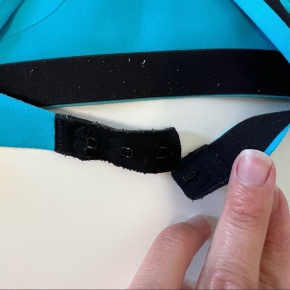 Lululemon Itty Bracer Bra Sports Bra Spry Blue - Picture 8 of 9